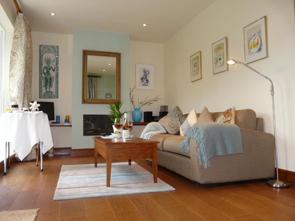 Annesdale House Bed & Breakfast Уиндермер Екстериор снимка