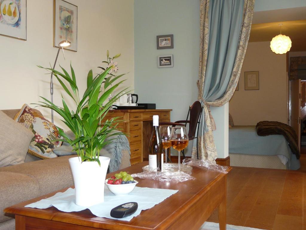 Annesdale House Bed & Breakfast Уиндермер Екстериор снимка