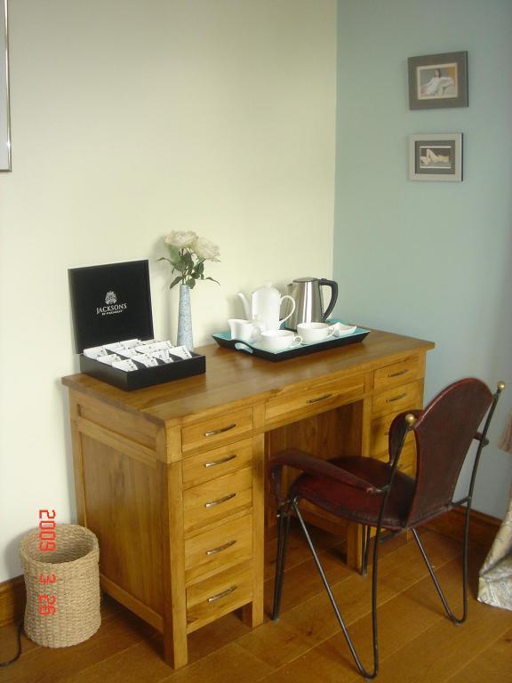Annesdale House Bed & Breakfast Уиндермер Екстериор снимка